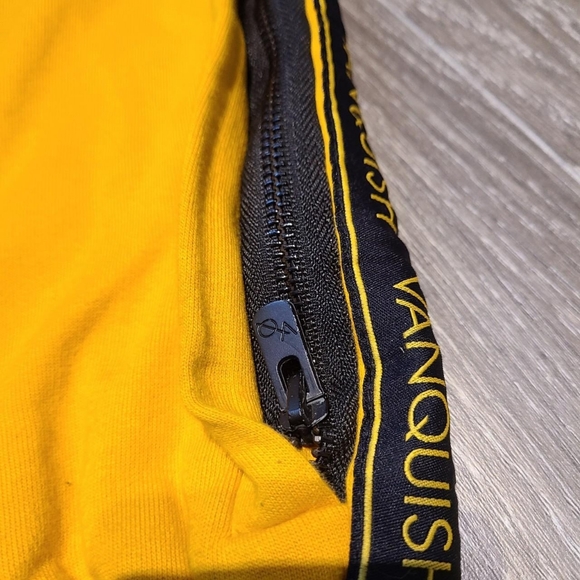 SWEATPANTS by Vanquish - Picture 4 of 4